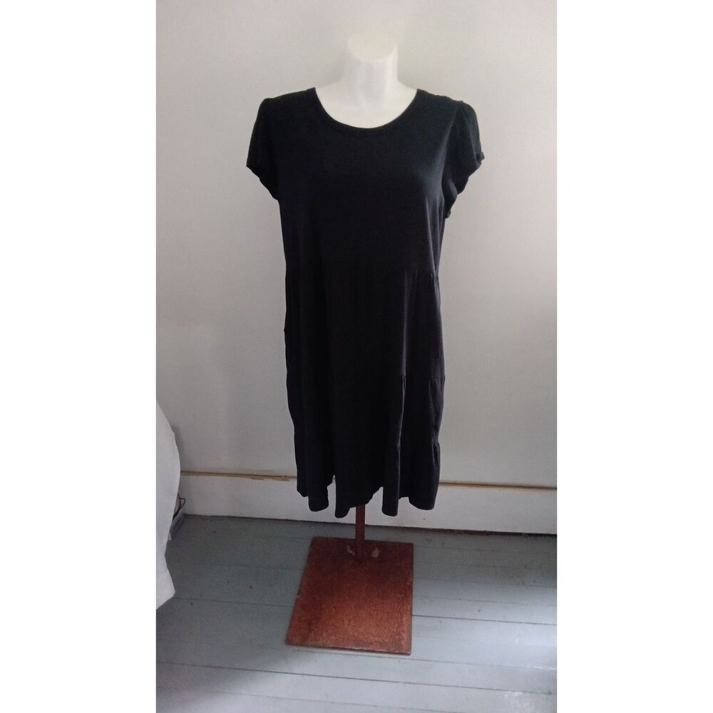 Time and Tru Black Tiered short Sleeve Knee Length Dress Size XL (16-18)